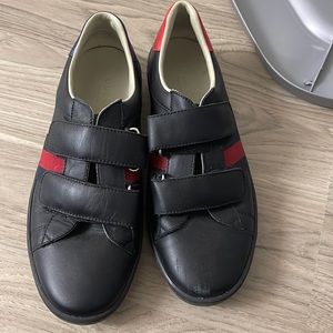 Beautiful slightly worn Gucci kid sneakers